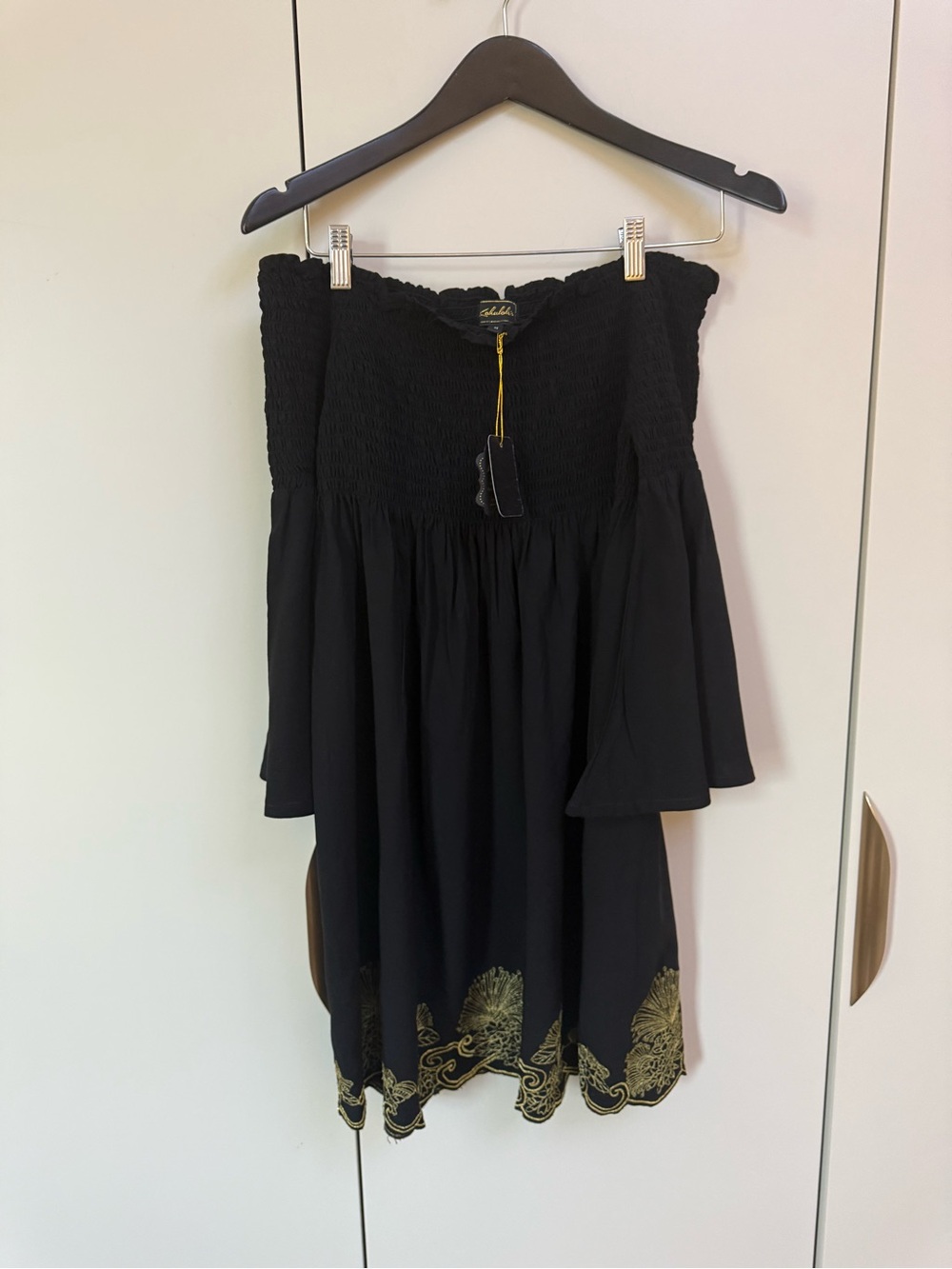 NWT Kahulalea Aulia Off Shoulder Black Gold Embroidered Dress M - Picture 3 of 7